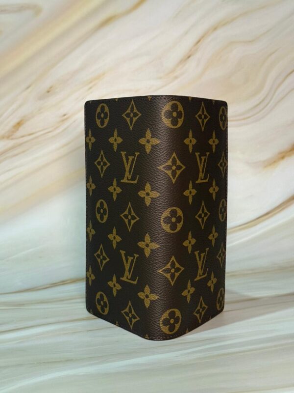 Louis Vuitton Brown Brazza Monogram Men’s Leather Long Bifold Wallet LV 1 Authentic Louis Vuitton Brazza Monogram Men's Bifold Wallet