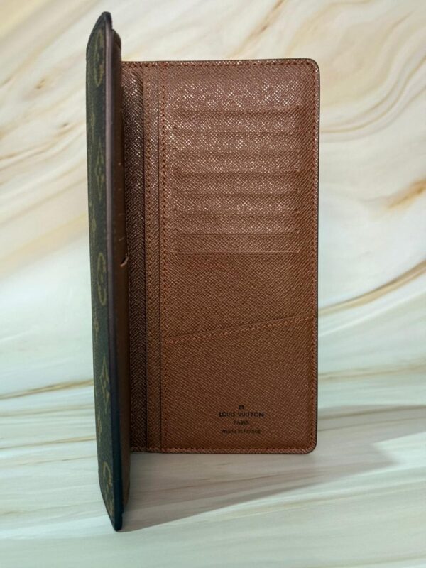 Louis Vuitton Brown Brazza Monogram Men’s Leather Long Bifold Wallet LV 3 Authentic Louis Vuitton Brazza Monogram Men's Bifold Wallet