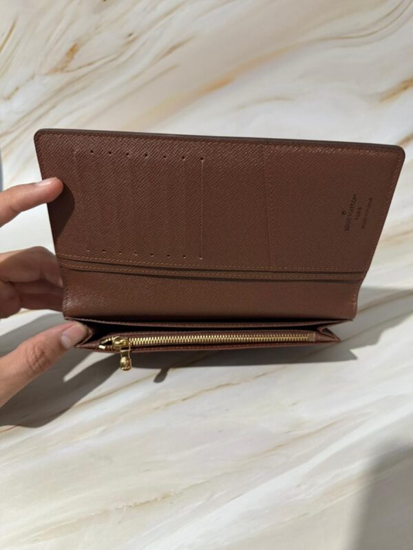 Louis Vuitton Brown Brazza Monogram Men’s Leather Long Bifold Wallet LV 5 Authentic Louis Vuitton Brazza Monogram Men's Bifold Wallet
